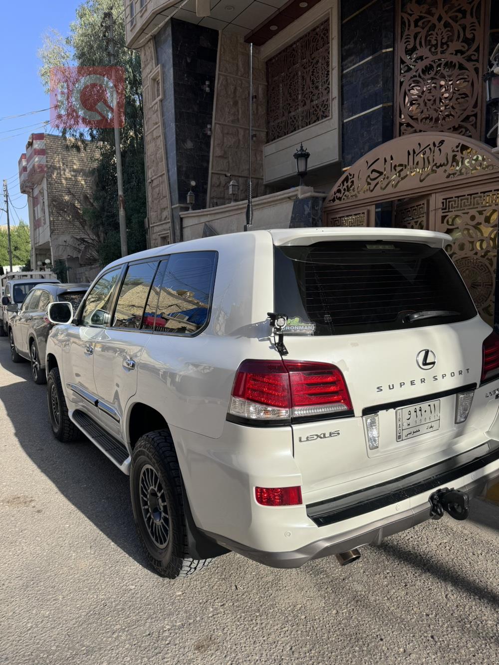 Lexus LX